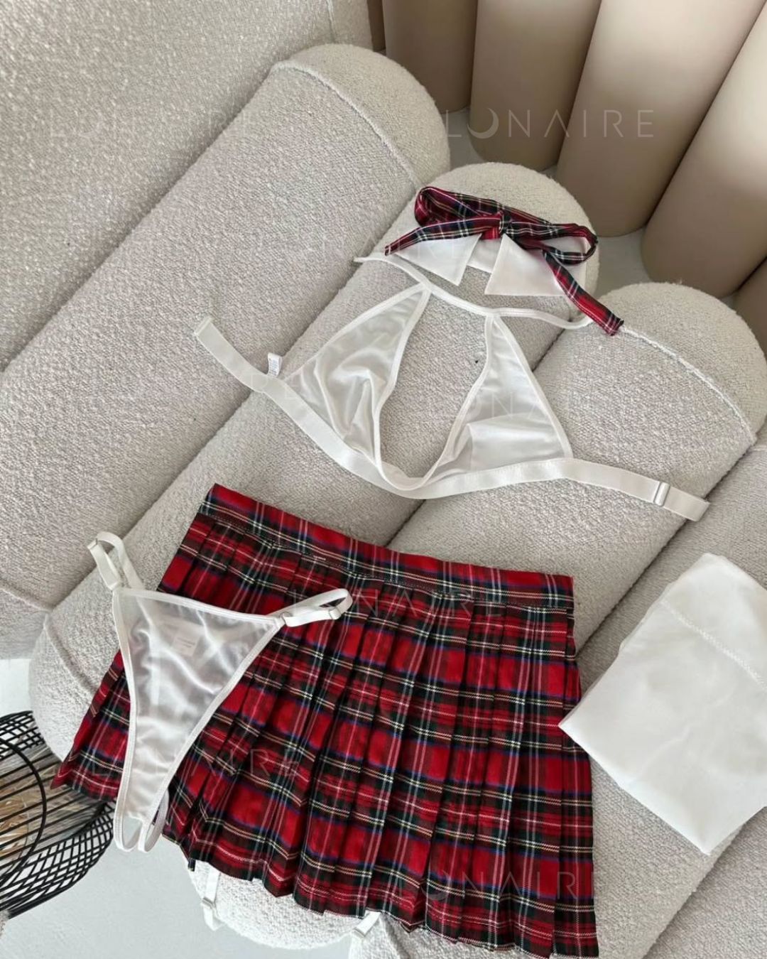 LINGERIE COLEGIAL