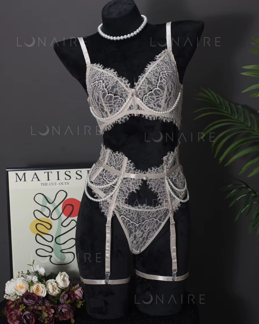 LINGERIE HEAVEN