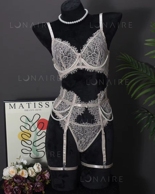 LINGERIE HEAVEN