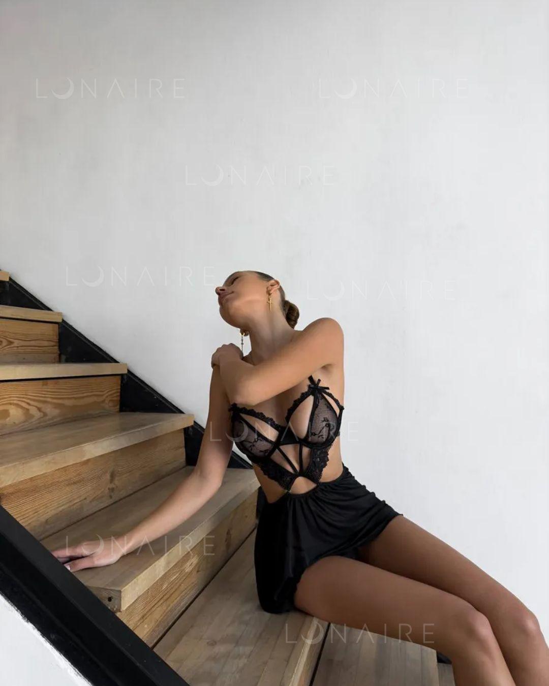 LINGERIE MISTERY