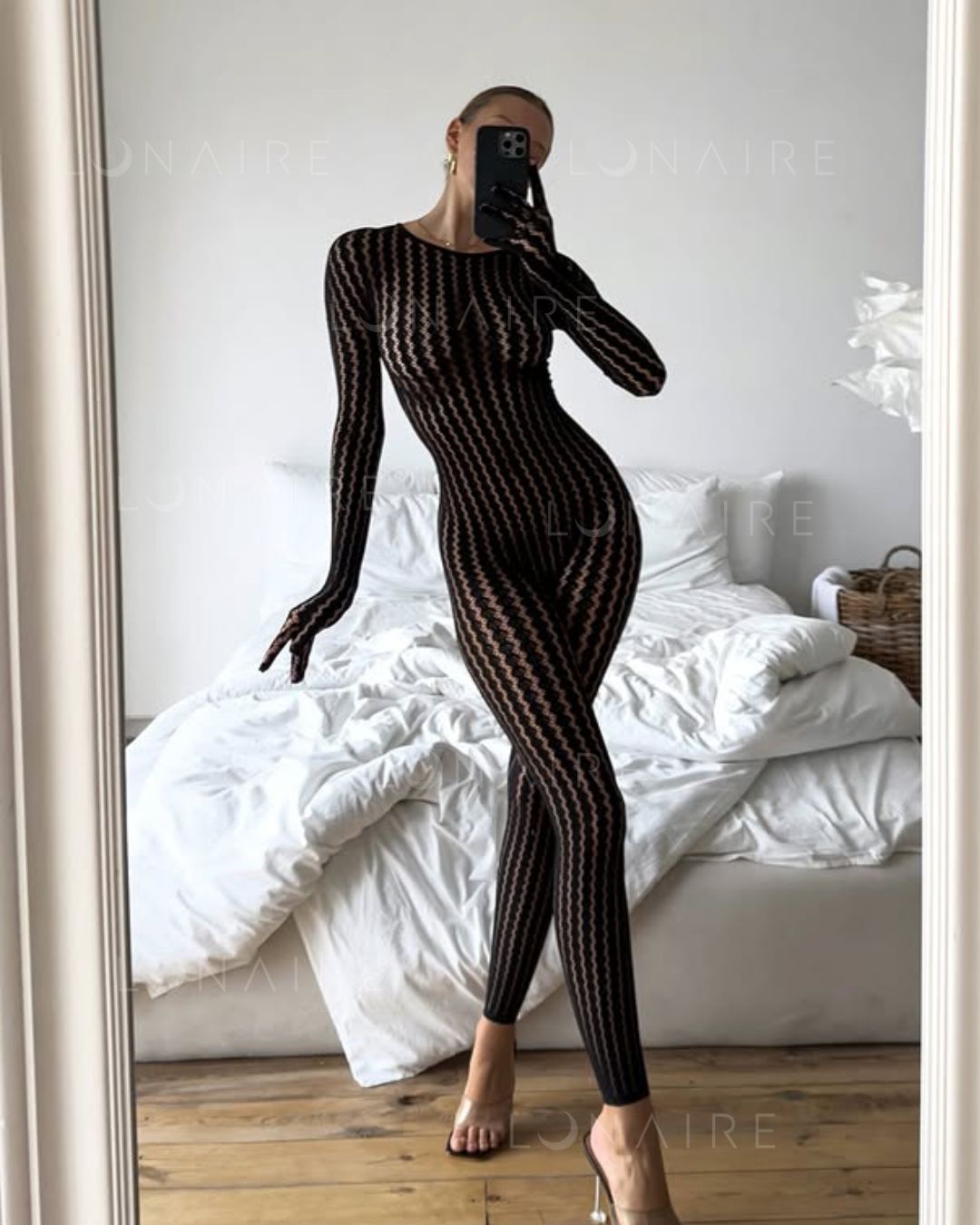 FULL BODY SHADOW