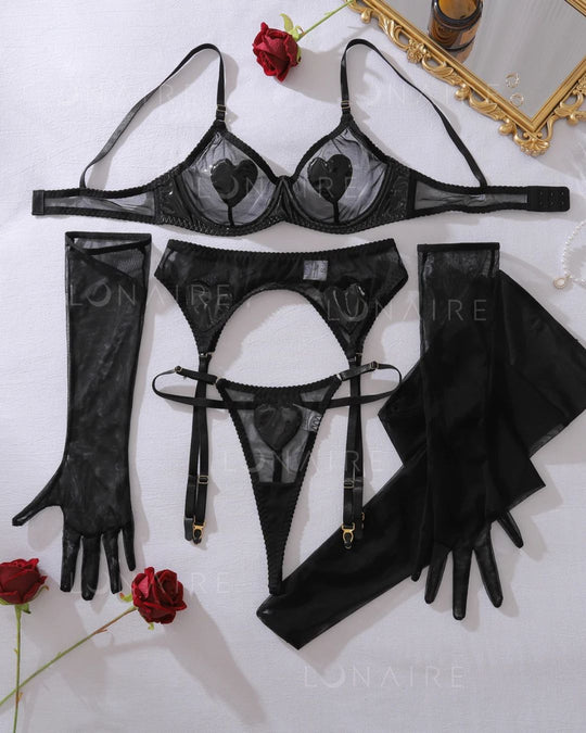 LINGERIE LOUNGE