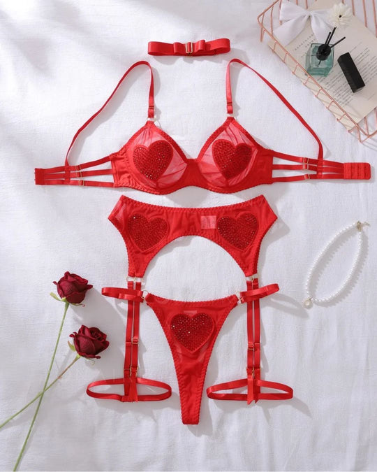 LINGERIE LOVE